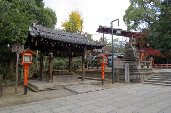 yasaka shrine kyoto japan 06